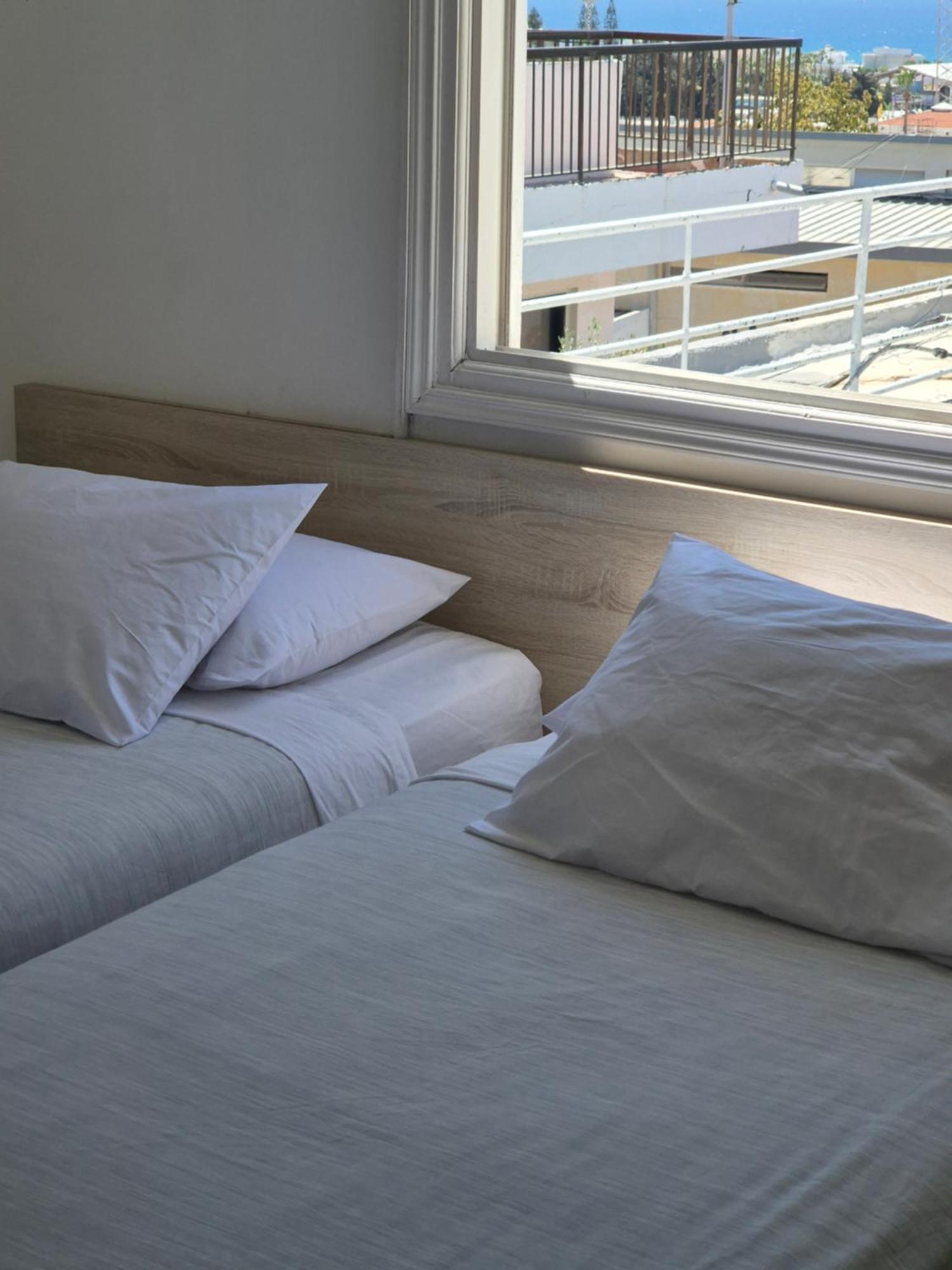 Myriama Apartments Aya Napa Oda fotoğraf